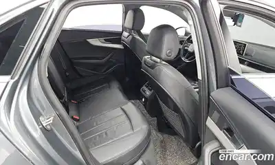 Audi A4 2019 2.0 Автомат в Москве № 163210, миниатюра 12