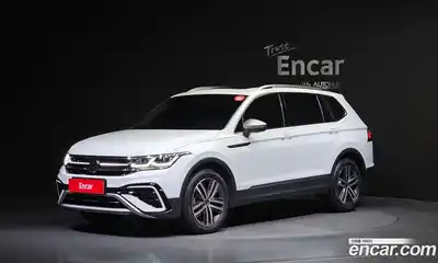 Volkswagen Tiguan, 2022