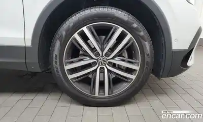 Volkswagen Tiguan 2022 2.0 Автомат в Москве № 168489, миниатюра 9