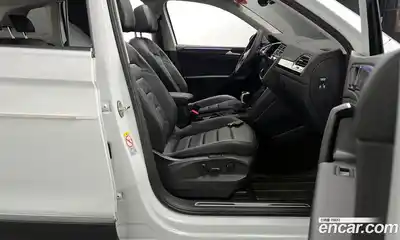 Volkswagen Tiguan, 2023