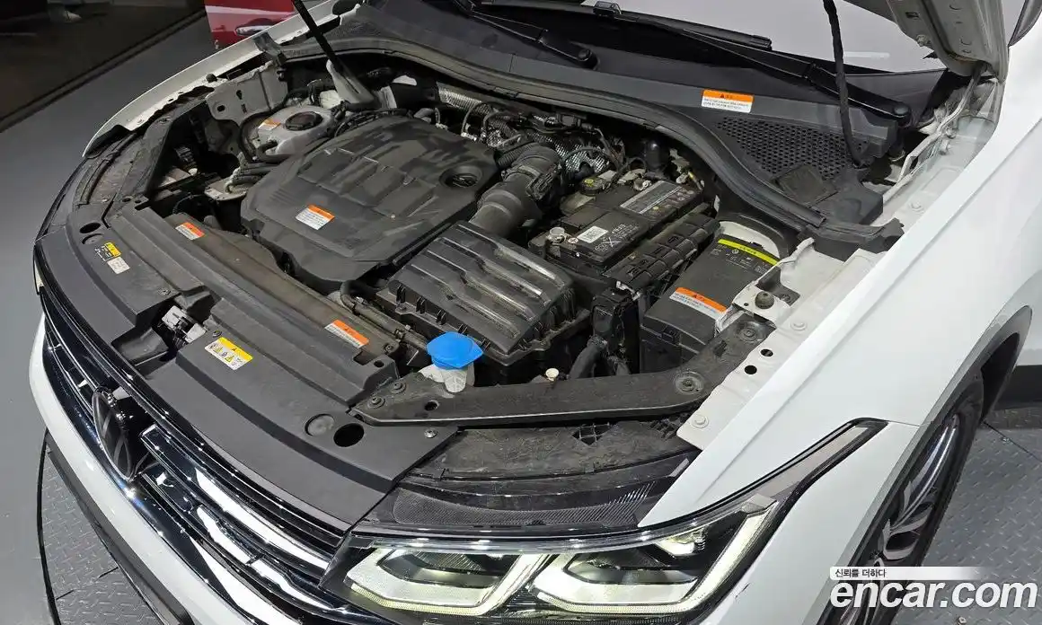 Volkswagen Tiguan 2023 2.0 Автомат в Москве № 168710, фото 12