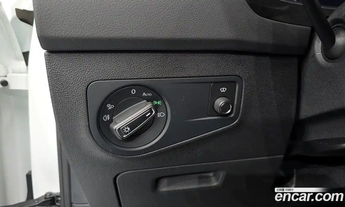 Volkswagen Tiguan 2023 2.0 Автомат в Москве № 168710, фото 14