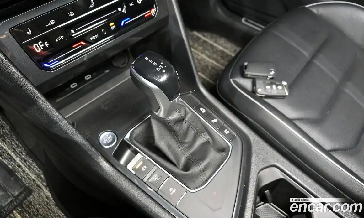 Volkswagen Tiguan 2023 2.0 Автомат в Москве № 168710, фото 19