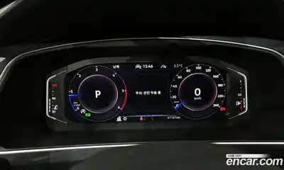 Volkswagen Tiguan 2023 2.0 Автомат в Москве № 168710, миниатюра 10