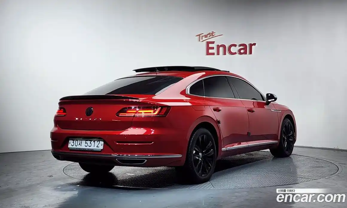 Volkswagen Arteon 2018 2.0 Автомат в Москве № 168907, фото 18