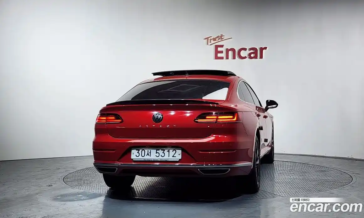 Volkswagen Arteon 2018 2.0 Автомат в Москве № 168907, фото 20