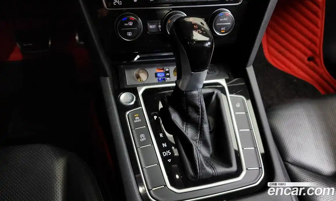 Volkswagen Arteon 2018 2.0 Автомат в Москве № 168907, фото 3