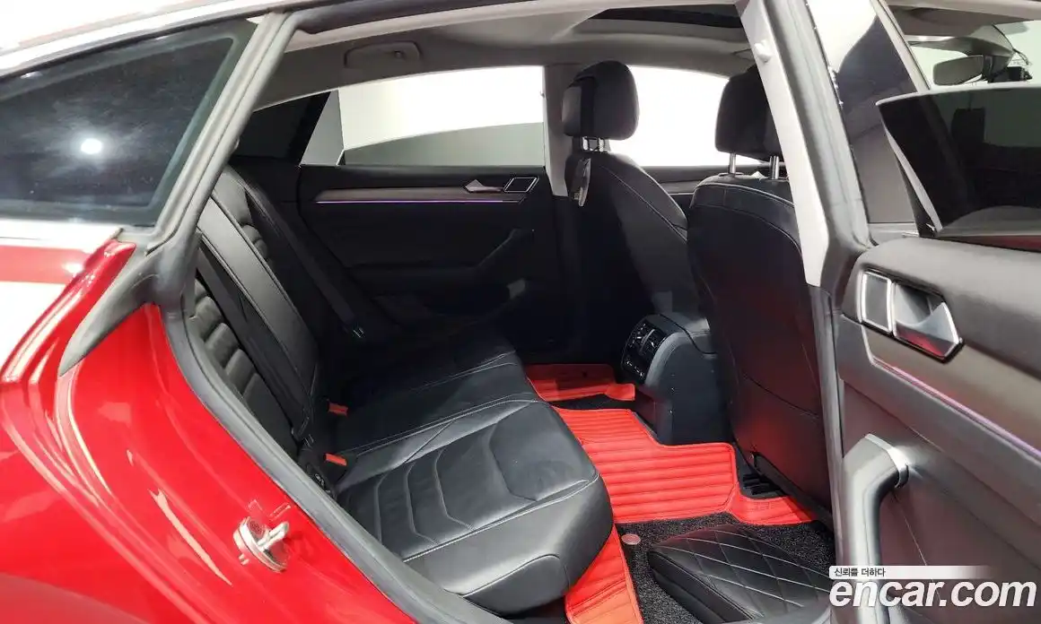 Volkswagen Arteon 2018 2.0 Автомат в Москве № 168907, фото 4