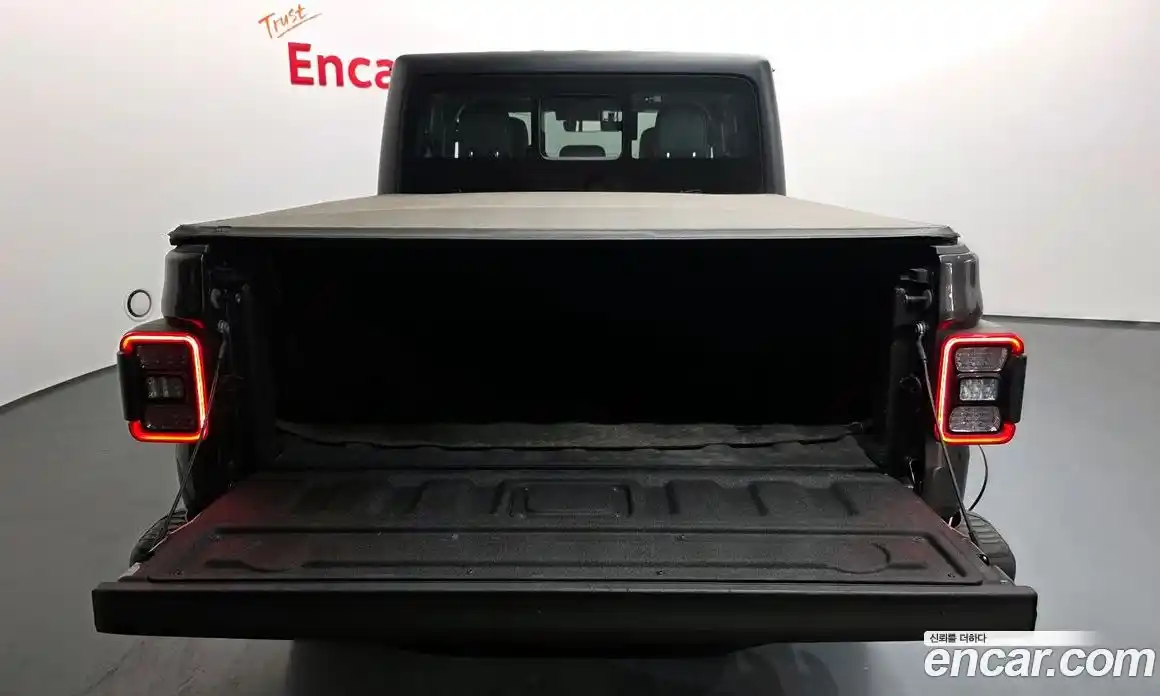 Jeep Gladiator 2021 3.6 Автомат в Москве № 169678, фото 14