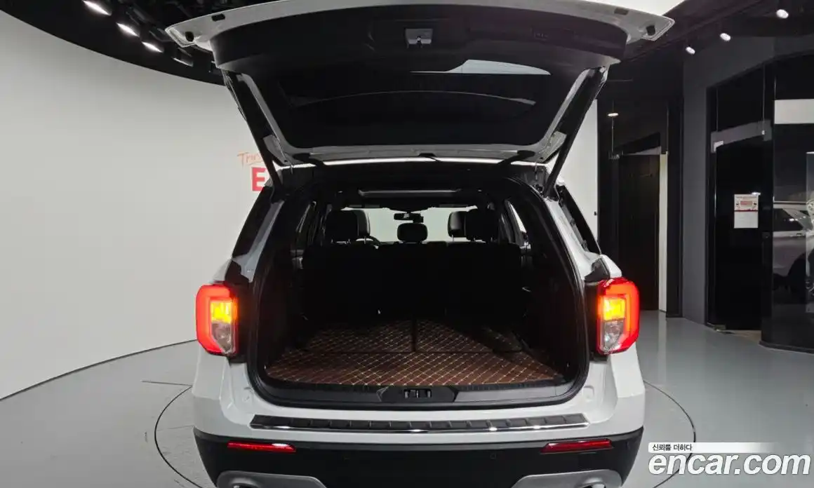 Ford Explorer 2020 2.3 Автомат в Москве № 170830, фото 6