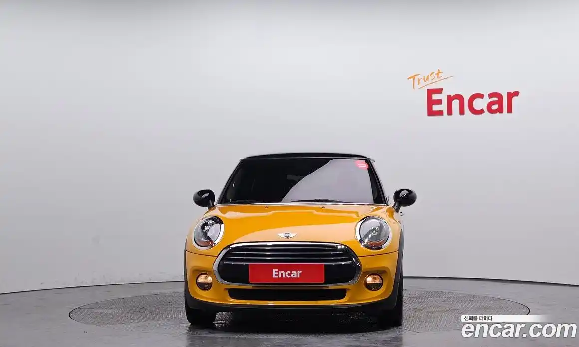 Mini Cooper 2017 1.5 Автомат в Москве № 173881, фото 4