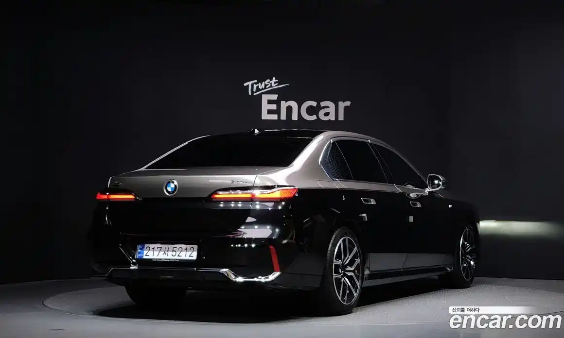 BMW 7-Series 2024 3.0 Автомат в Москве № 189557, фото 1