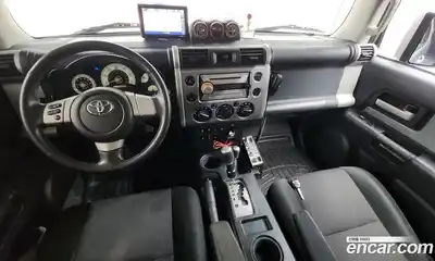 Toyota FJ Cruiser, 2010