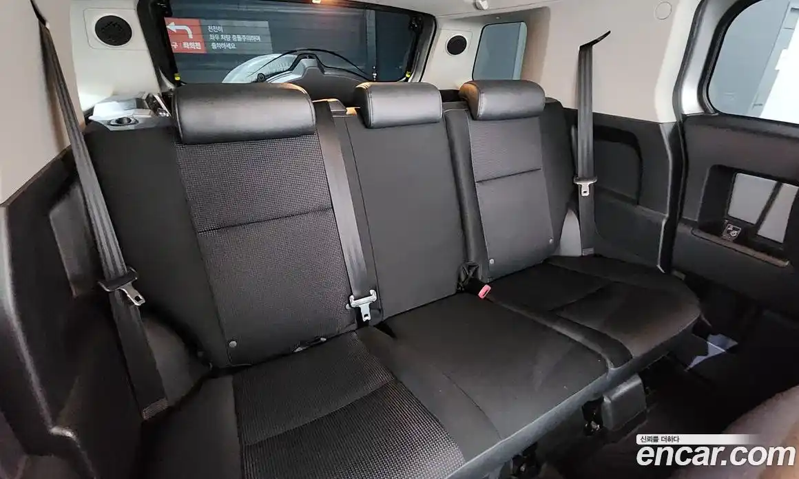 Toyota FJ Cruiser 2010 4.0 Автомат в Москве № 191101, фото 14