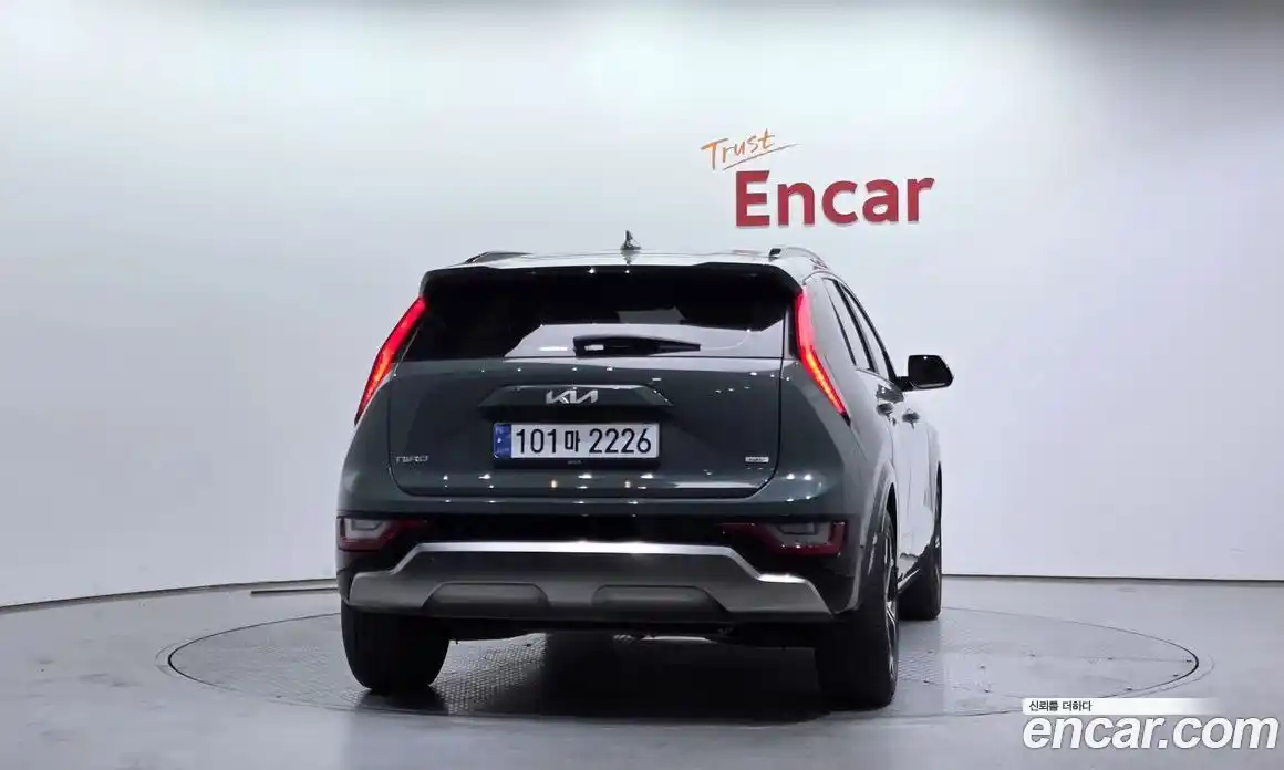 Kia Niro 2024 1.6 Автомат в Москве № 191731, фото 5