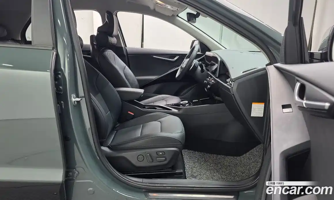 Kia Niro 2024 1.6 Автомат в Москве № 191731, фото 8