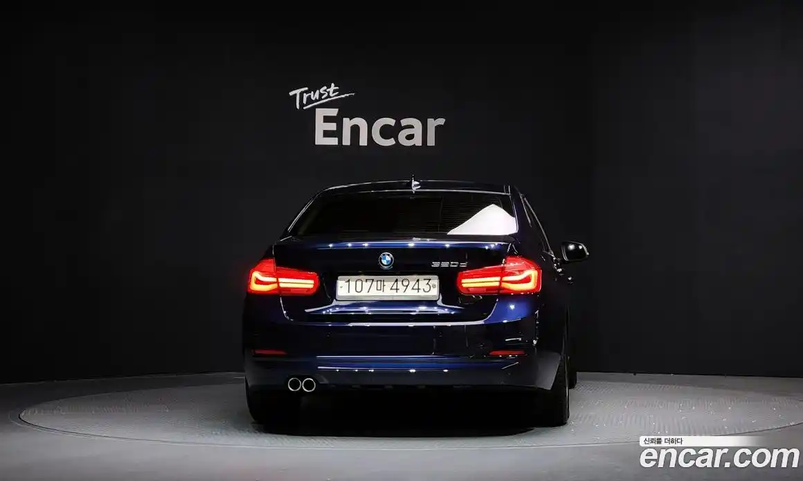 BMW 3-Series 2017 2.0 Автомат в Москве № 192041, фото 15