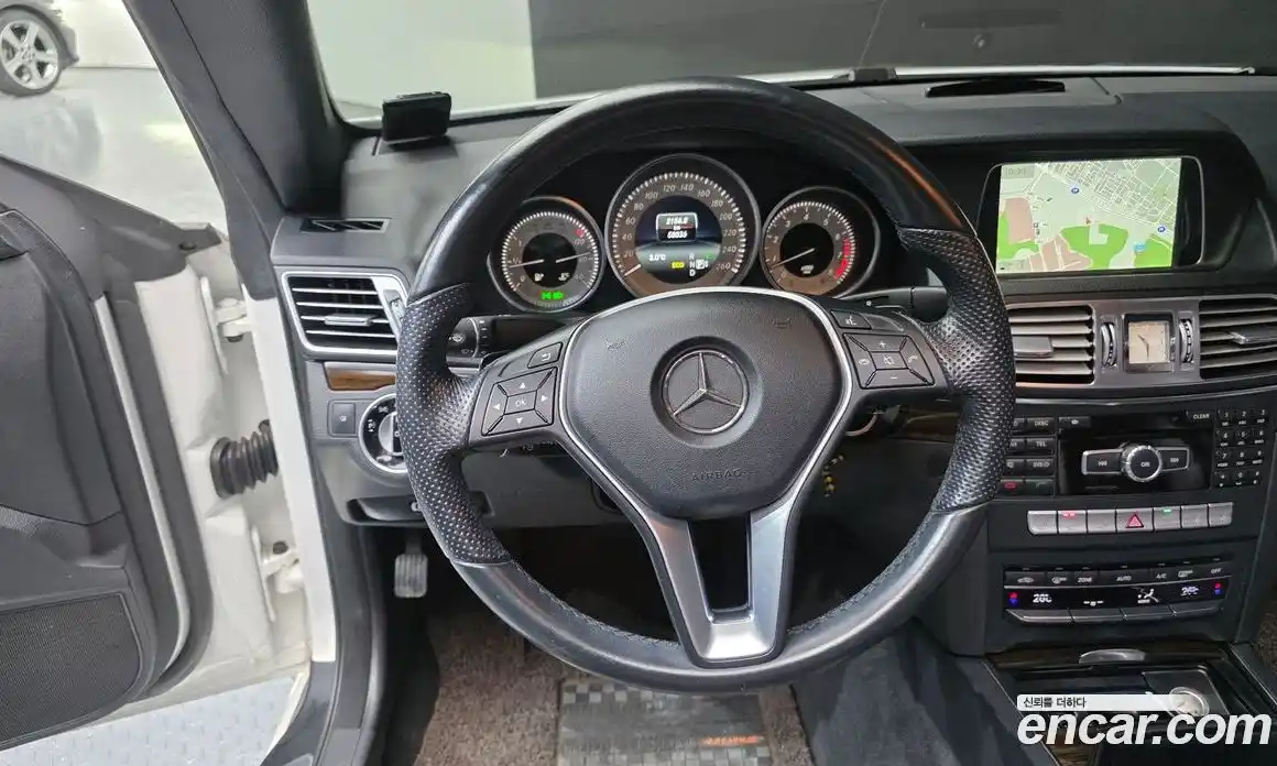 Mercedes-Benz E-Class 2014 2.0 Автомат в Москве № 194029, фото 16