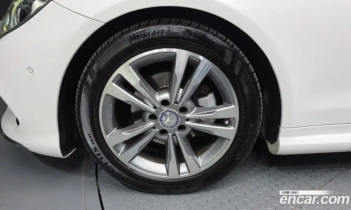 Mercedes-Benz E-Class 2014 2.0 Автомат в Москве № 194029, фото 7