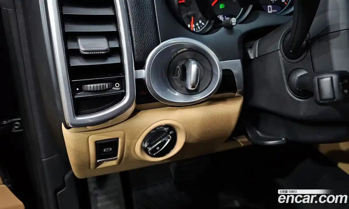 Porsche Cayenne 2016 3.6 Автомат в Москве № 194959, фото 14