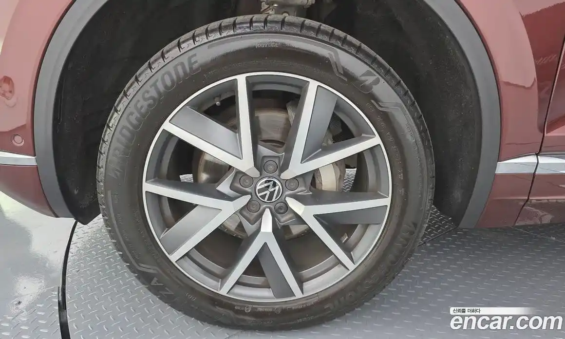 Volkswagen Touareg 2023 3.0 Автомат в Москве № 199057, фото 12