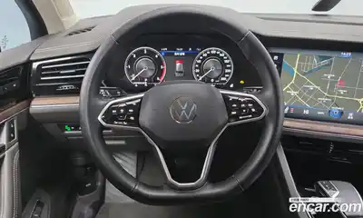 Volkswagen Touareg 2023 3.0 Автомат в Москве № 199057, миниатюра 7