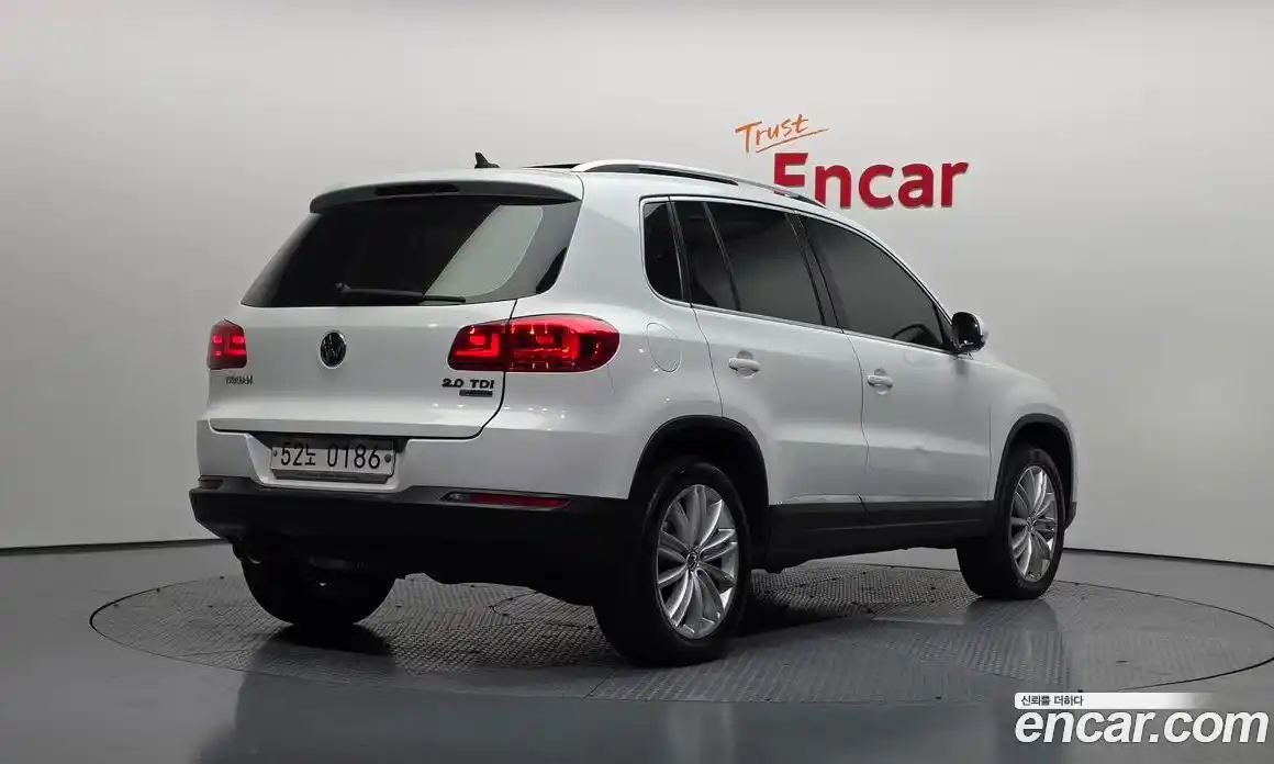 Volkswagen Tiguan 2016 2.0 Автомат в Москве № 199288, фото 11