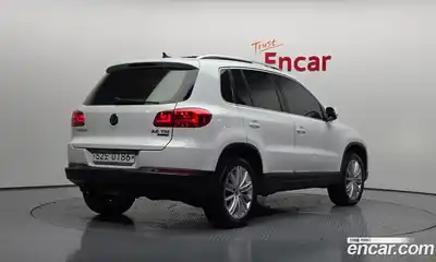 Volkswagen Tiguan 2016 2.0 Автомат в Москве № 199288, миниатюра 11