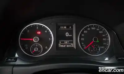 Volkswagen Tiguan 2016 2.0 Автомат в Москве № 199288, миниатюра 12