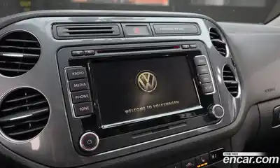 Volkswagen Tiguan 2016 2.0 Автомат в Москве № 199288, миниатюра 6