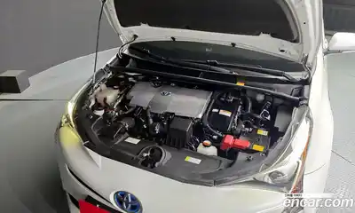 Toyota Prius 2016 1.8 Автомат в Москве № 199614, миниатюра 11