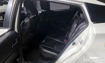 Toyota Prius 2016 1.8 Автомат в Москве № 199614, миниатюра 7