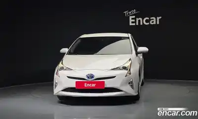 Toyota Prius 2016 1.8 Автомат в Москве № 199614, миниатюра 9