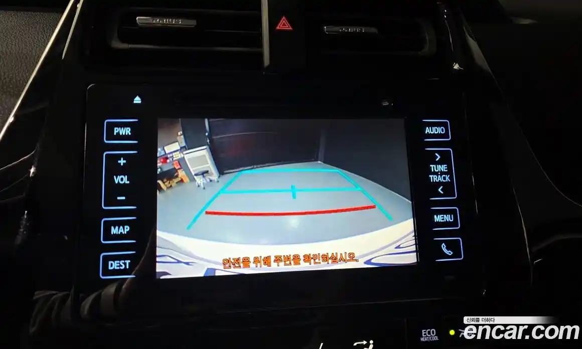 Toyota Prius 2016 1.8 Автомат в Москве № 199614, фото 10