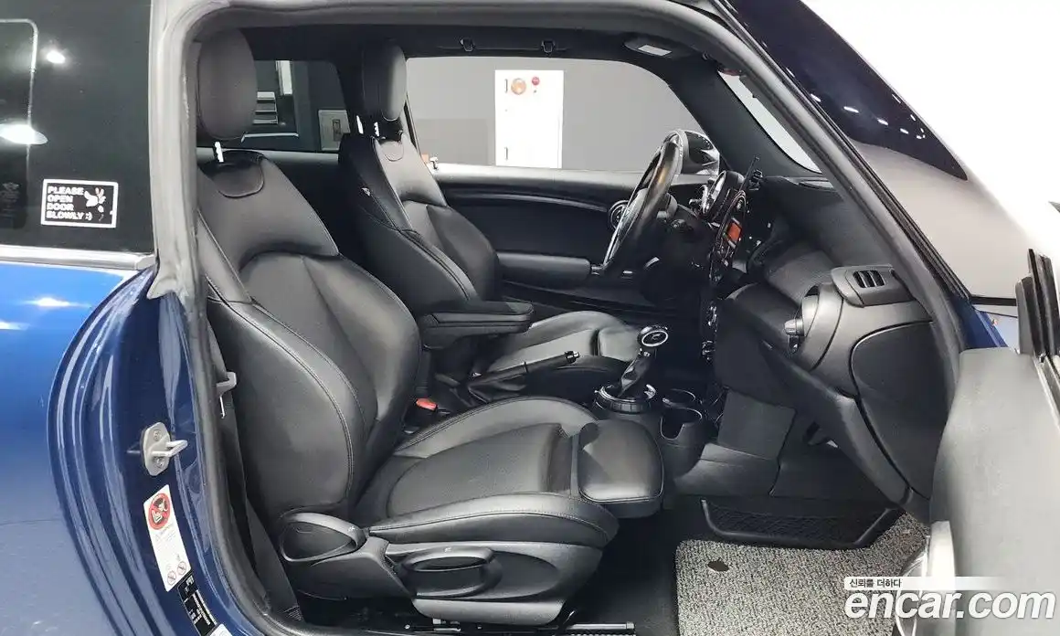 Mini Cooper 2014 1.5 Автомат в Москве № 207041, фото 11