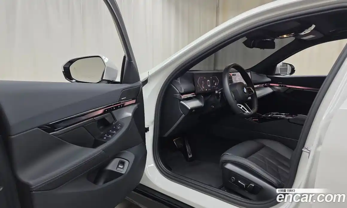 BMW 5-Series 2025 2.0 Автомат в Москве № 210134, фото 13