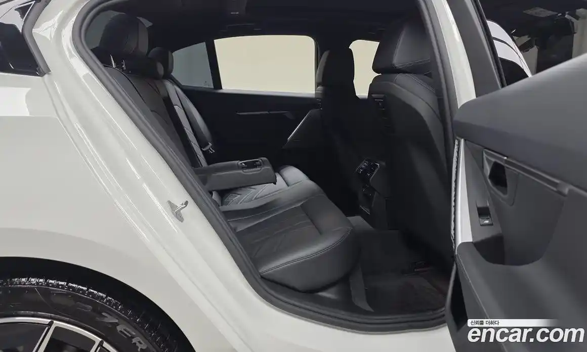 BMW 5-Series 2025 2.0 Автомат в Москве № 210134, фото 10