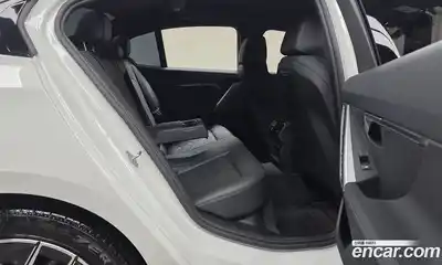 BMW 5-Series 2025 2.0 Автомат в Москве № 210134, миниатюра 10