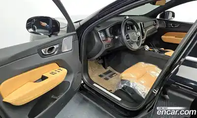 Volvo XC60 2022 2.0 Автомат в Москве № 212850, миниатюра 10