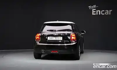 Mini Cooper 2019 1.5 Автомат в Москве № 214320, миниатюра 11