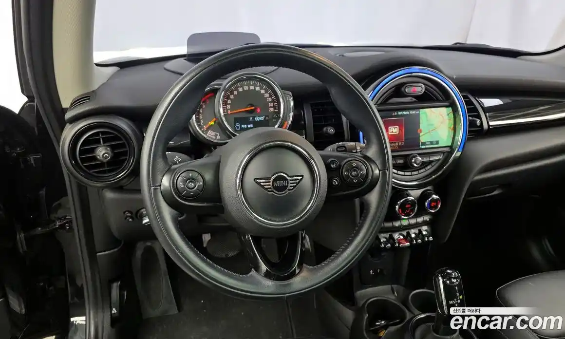 Mini Cooper 2019 1.5 Автомат в Москве № 214320, фото 14