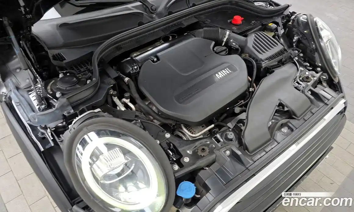 Mini Cooper 2019 1.5 Автомат в Москве № 214320, фото 18