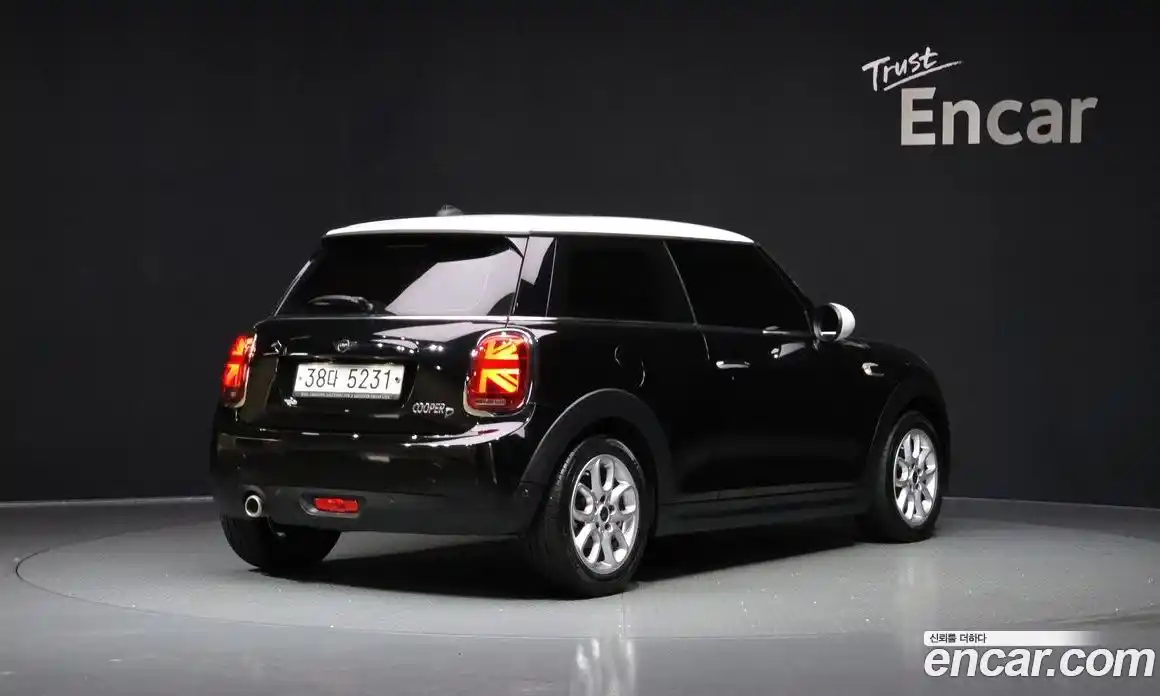 Mini Cooper 2019 1.5 Автомат в Москве № 214320, фото 5