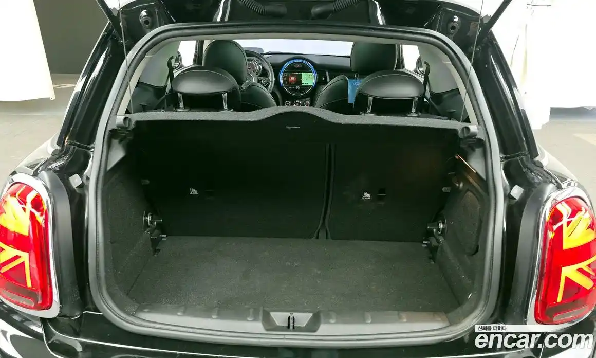 Mini Cooper 2019 1.5 Автомат в Москве № 214320, фото 8