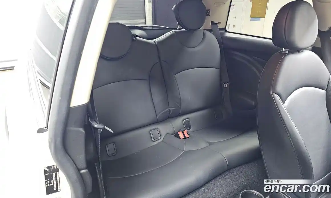 Mini Cooper 2013 1.6 Автомат в Москве № 214372, фото 17