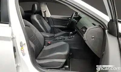 Volkswagen Jetta 2020 1.4 Автомат в Москве № 214979, миниатюра 7