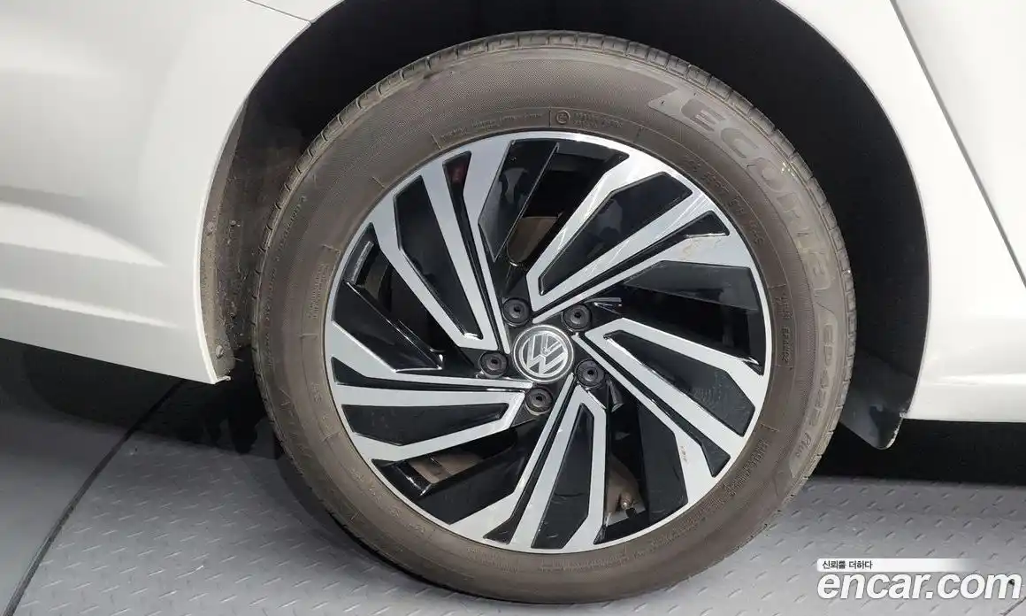 Volkswagen Jetta 2020 1.4 Автомат в Москве № 214979, фото 9