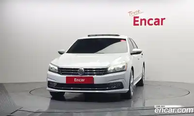 Volkswagen Passat 2018 2.0 Автомат в Москве № 215338, миниатюра 2