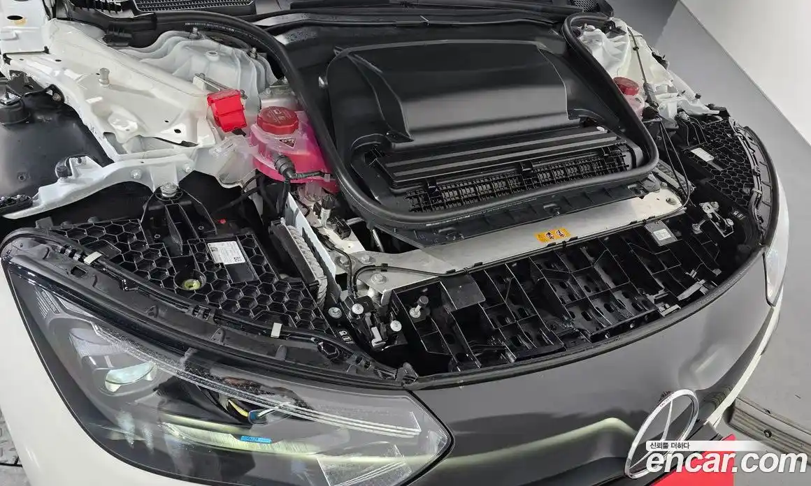 Mercedes-Benz EQE 2024 0.3 Автомат в Москве № 219418, фото 9