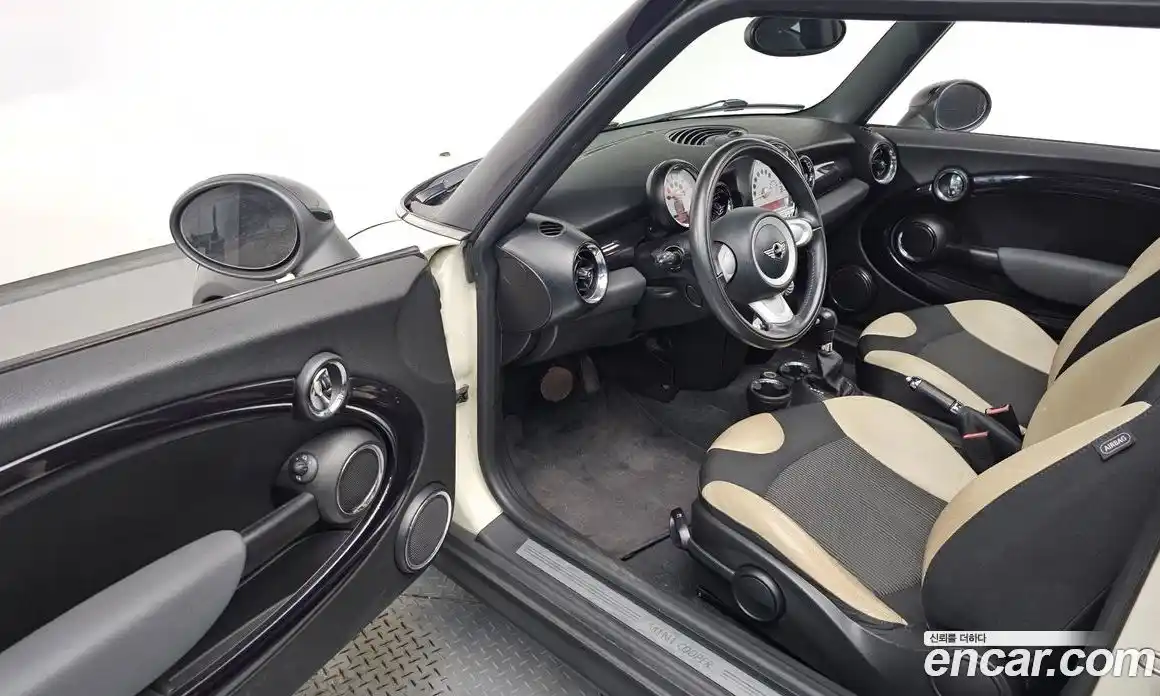 Mini Clubman 2010 1.6 Автомат в Москве № 224298, фото 9